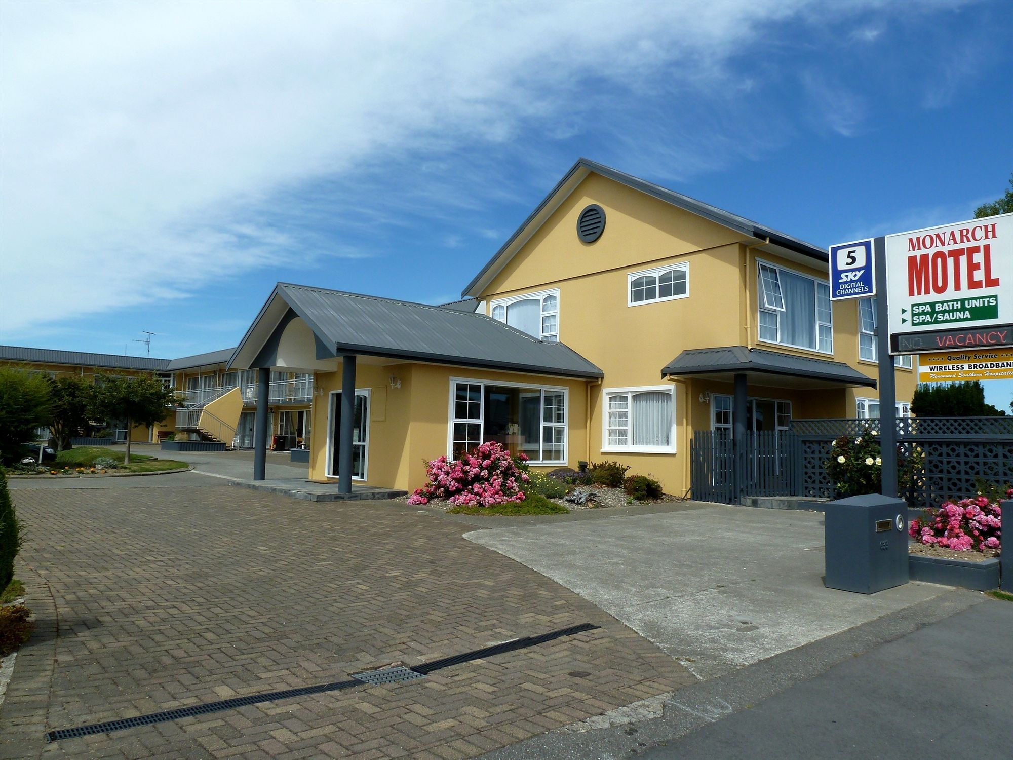 Monarch Motel Invercargill Exteriör bild